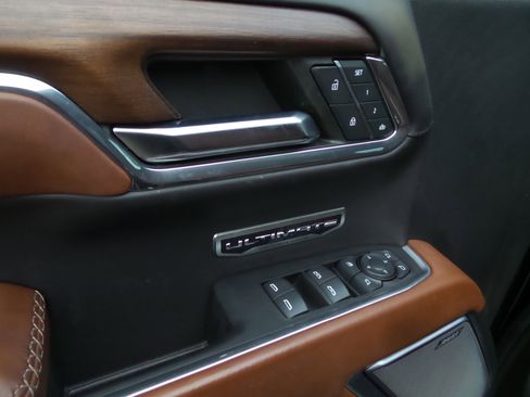 Used 2024 GMC Sierra 1500 Denali Ultimate image 28