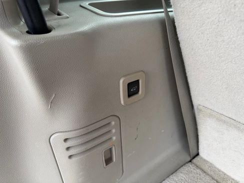 Used 2016 Lincoln Navigator Select image 16