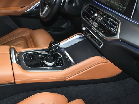 Used 2023 BMW X6 xDrive40i w/ M Sport Package image 65