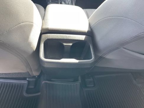 Used 2020 Toyota Tacoma SR5 AWD/4WD image 19