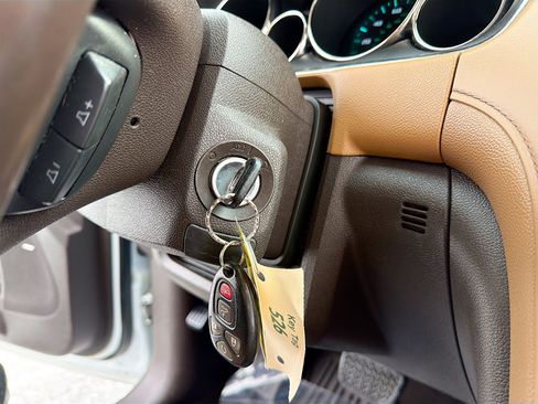 Used 2017 Buick Enclave Premium image 8