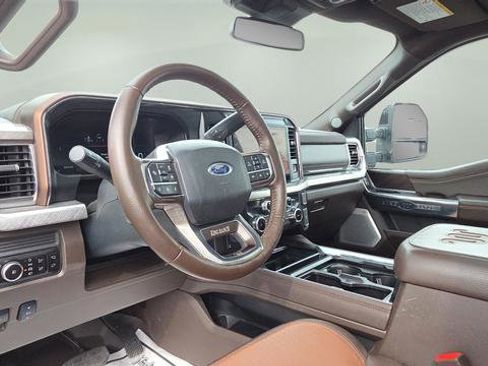 Used 2025 Ford F250 King Ranch w/ FX4 Off-Road Package image 30