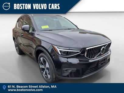 New 2025 Volvo XC40 B5 Plus w/ Protection Package Premier