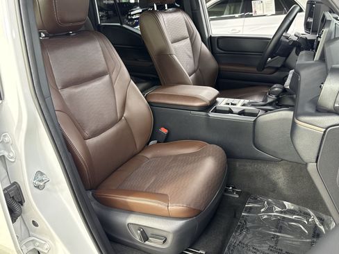 Used 2026 Toyota Land Cruiser w/ Premium Package AWD/4WD image 40