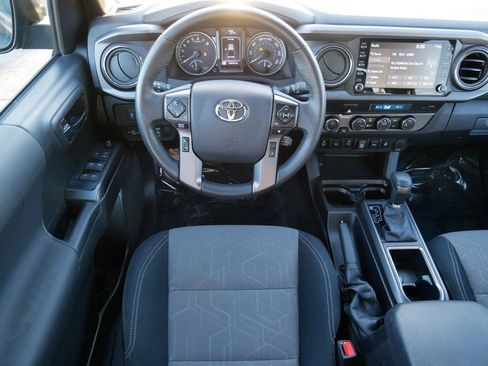 Used 2023 Toyota Tacoma TRD Sport w/ Technology Package image 11