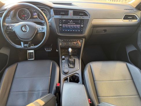 Used 2021 Volkswagen Tiguan SE R-Line image 12