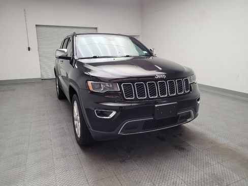 Used 2017 Jeep Grand Cherokee Limited RWD image 14