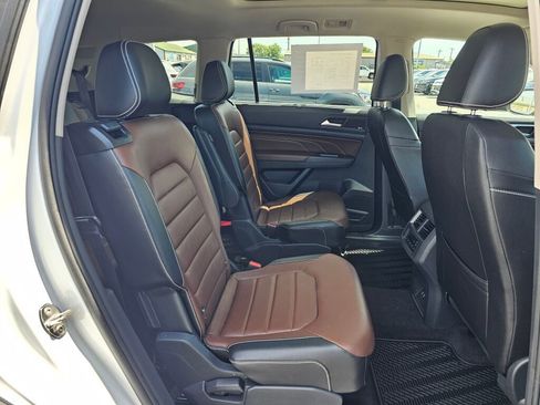 Used 2023 Volkswagen Atlas SEL Premium AWD/4WD image 13