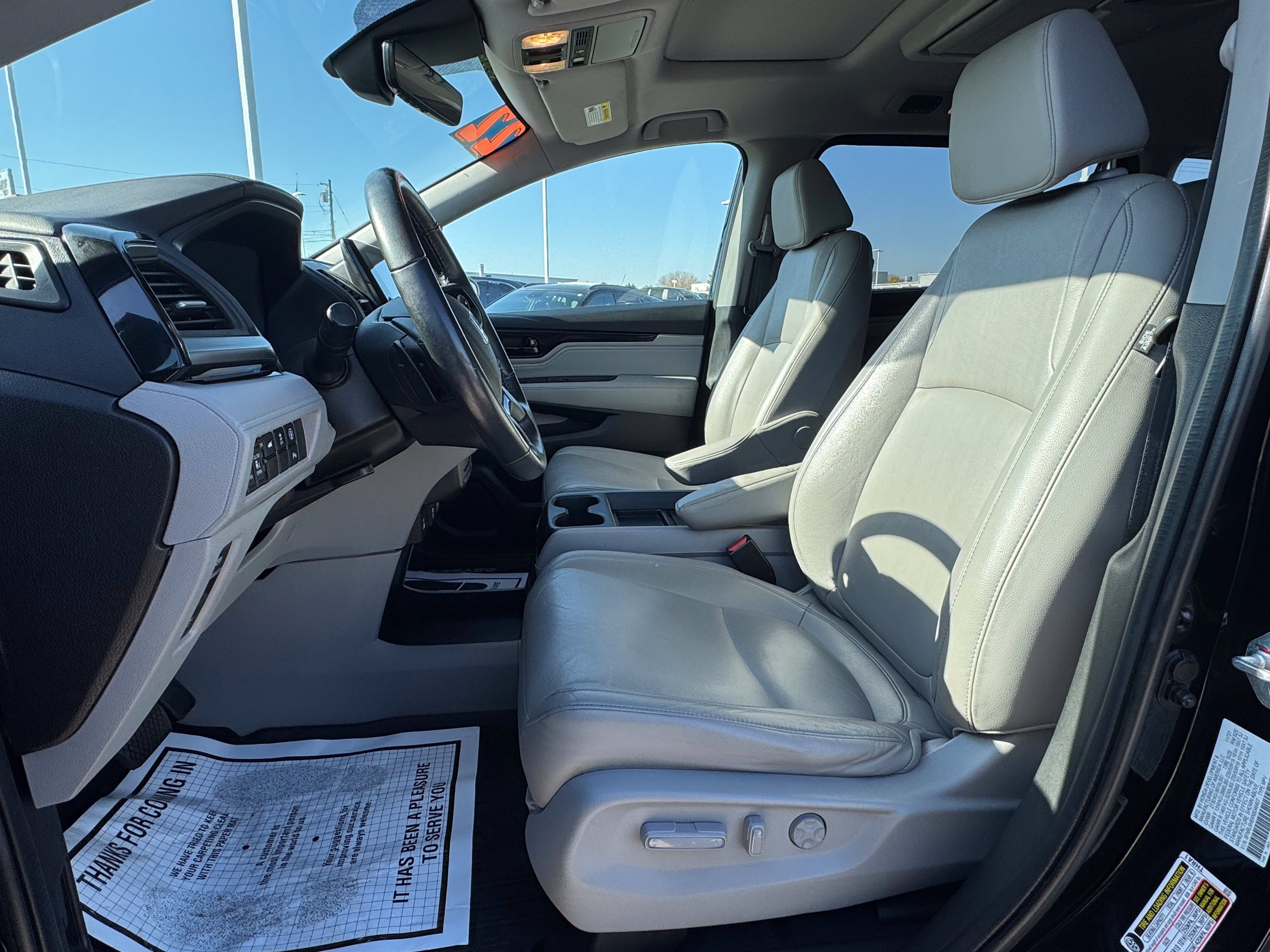 Used 2022 Honda Odyssey Touring image 11