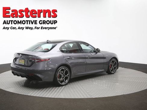 Used 2024 Alfa Romeo Giulia Veloce AWD/4WD image 41