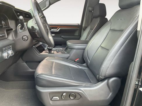Certified 2023 GMC Sierra 1500 Denali w/ Technology Package AWD/4WD image 9