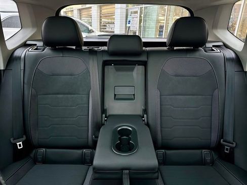 New 2026 Volkswagen Taos SE AWD/4WD image 20