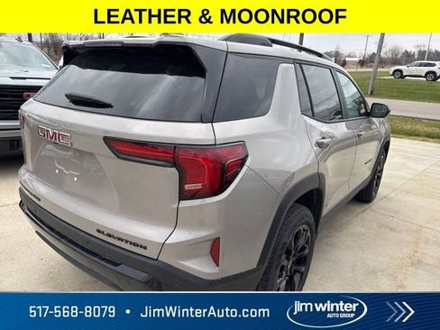 Used 2025 GMC Terrain Elevation w/ Elevation Premium Package image 9