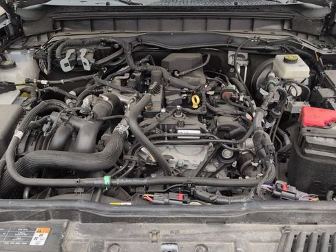 Used 2024 Ford Bronco Outer Banks AWD/4WD image 32