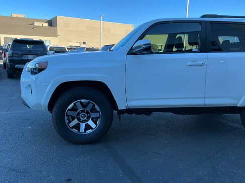 Certified 2023 Toyota 4Runner TRD Off-Road Premium image 26