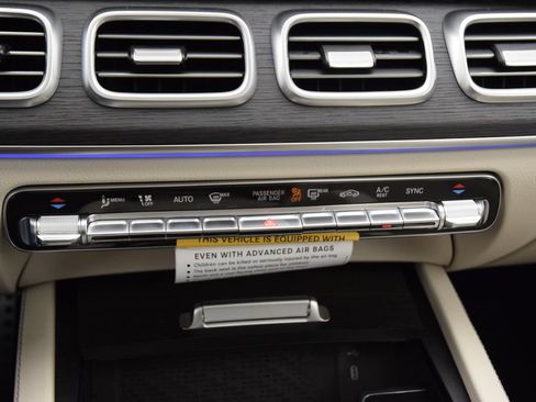 New 2026 Mercedes-Benz GLS 450 4MATIC image 29