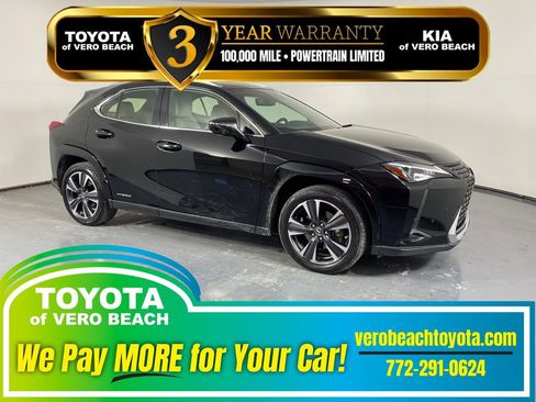 Used 2022 Lexus UX 250h w/ Premium Package image 1