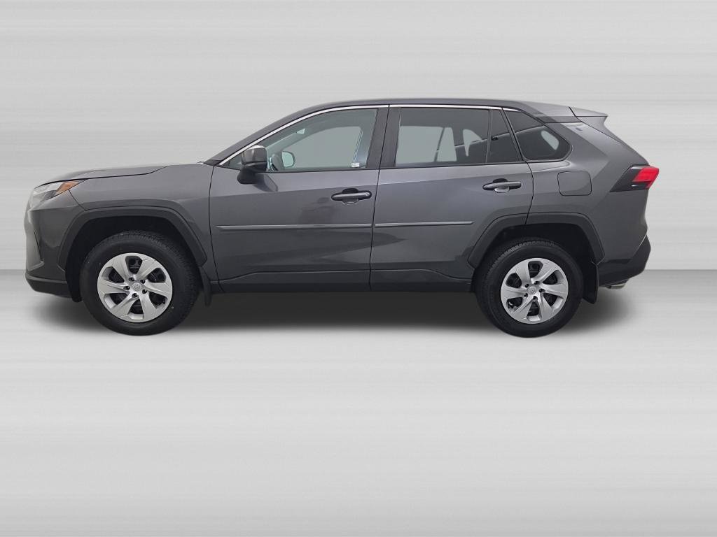 Used 2023 Toyota RAV4 LE AWD/4WD image 9