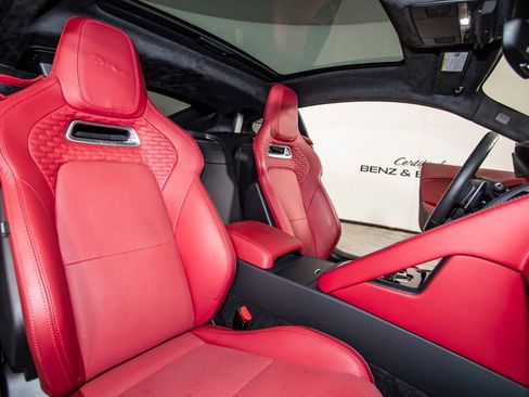 Used 2024 Jaguar F-TYPE R AWD/4WD image 16