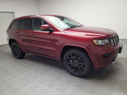 Used 2021 Jeep Grand Cherokee Laredo X RWD image 11