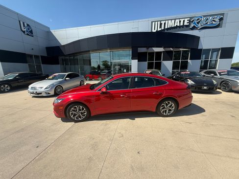 Used 2020 Hyundai Sonata SEL w/ Premium Package FWD image 1