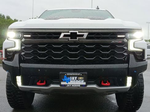 Used 2022 Chevrolet Silverado 1500 ZR2 w/ Technology Package image 32