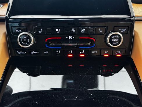 Certified 2023 Jeep Grand Cherokee Summit image 21