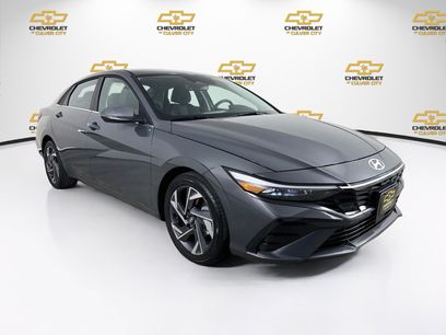 Used 2025 Hyundai Elantra Limited
