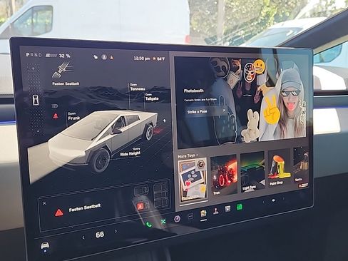 Used 2025 Tesla Cybertruck AWD Crew Cab image 33