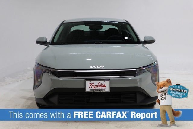 Used 2025 Kia K4 FWD image 2
