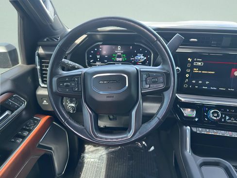 Used 2024 GMC Sierra 3500 Denali Ultimate AWD/4WD image 21