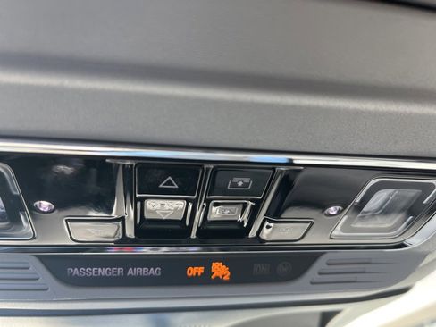 Used 2022 Lincoln Corsair FWD w/ Premium Package image 19