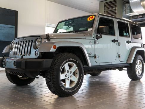Used 2014 Jeep Wrangler Unlimited Sport AWD/4WD image 3