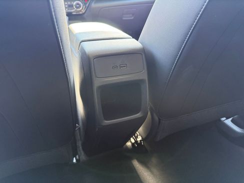 Used 2025 Chevrolet Trax LT image 23