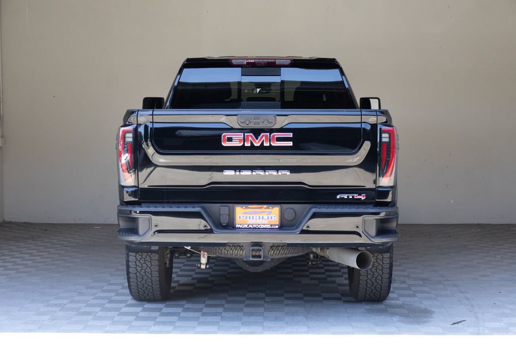 Used 2024 GMC Sierra 2500 AT4 w/ AT4 Premium Plus Package AWD/4WD image 15