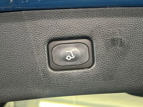 Used 2020 Ford Edge ST w/ Cold Weather Package image 46