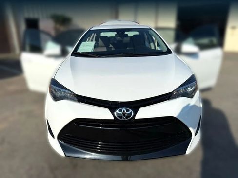 Used 2019 Toyota Corolla LE image 41
