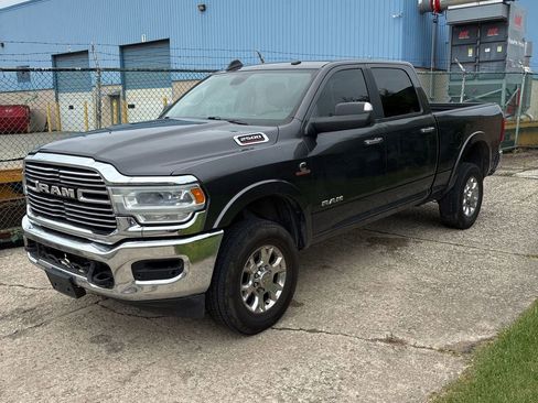 Used 2021 RAM 2500 Laramie AWD/4WD image 1