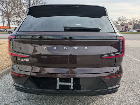 New 2025 Volvo EX90 Ultra image 5