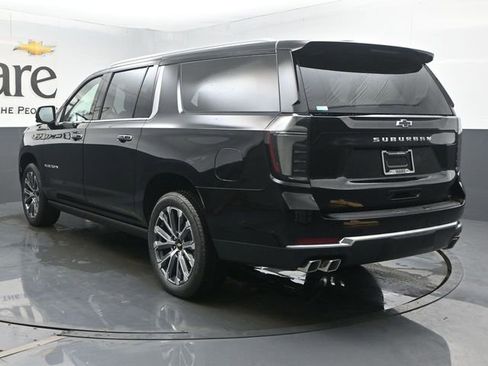 New 2026 Chevrolet Suburban High Country AWD/4WD image 15
