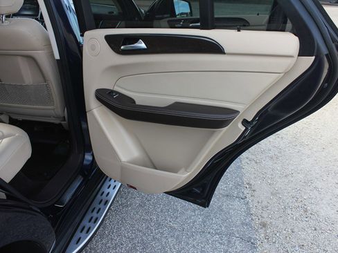 Used 2018 Mercedes-Benz GLE 350 4MATIC image 40