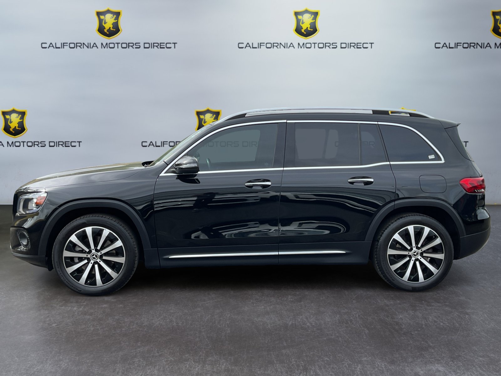 Used 2022 Mercedes-Benz GLB 250 4MATIC image 8