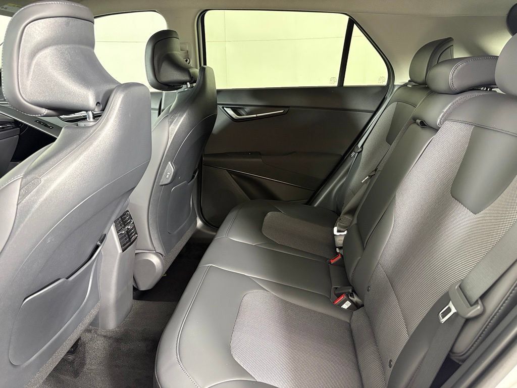 New 2026 Kia Niro EX FWD image 37