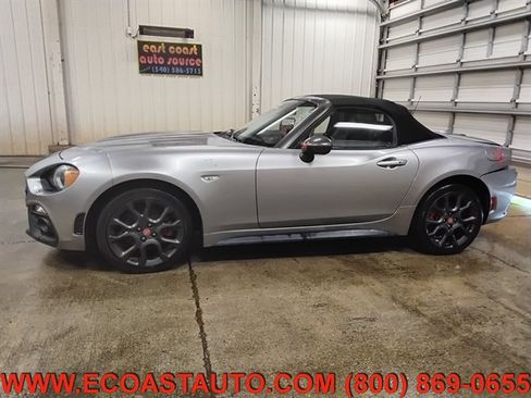 Used 2017 FIAT 124 Spider Abarth RWD image 5