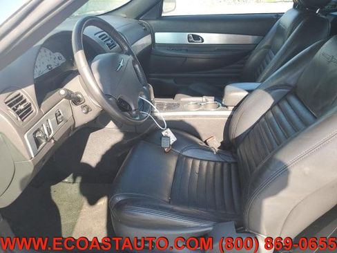Used 2002 Ford Thunderbird image 9