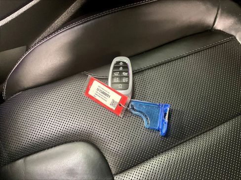 Certified 2023 Hyundai Santa Fe Calligraphy image 31