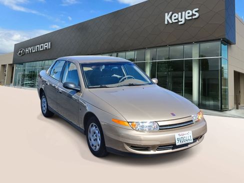 Used 2001 Saturn L-Series L200 image 3