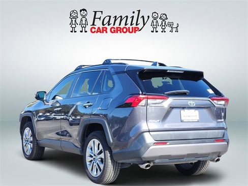 Used 2019 Toyota RAV4 Limited image 3
