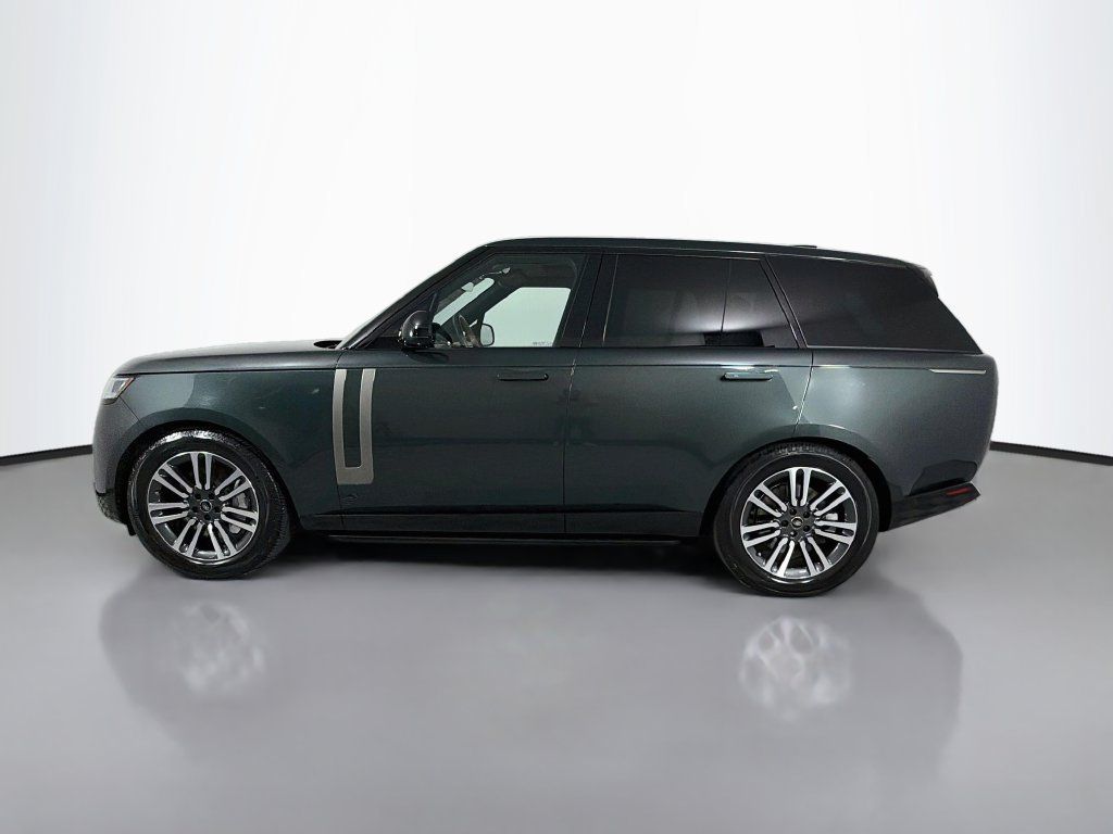 Certified 2024 Land Rover Range Rover SE AWD/4WD image 8
