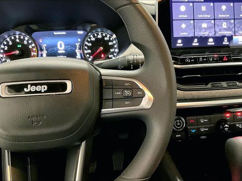 Used 2023 Jeep Compass Sport AWD/4WD image 12